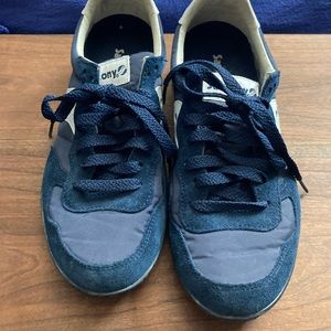 Dark blue Saucony jazz size 7.5